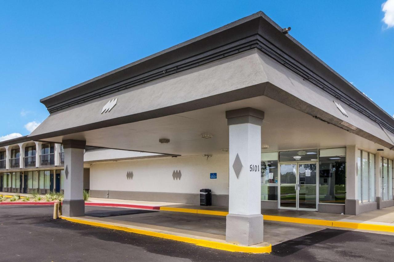Motel 6 Groves, Tx Екстер'єр фото